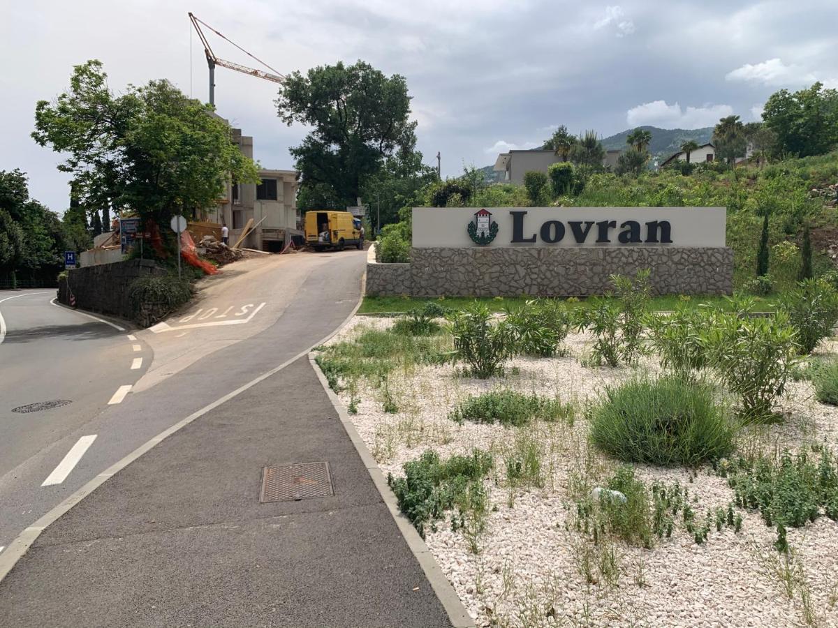 Apartman Maroon Lovran Exteriér fotografie