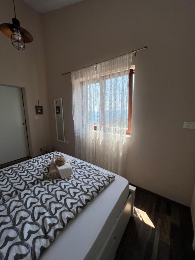 Apartman Maroon Lovran Exteriér fotografie